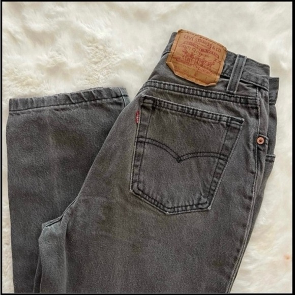 Levi's high waisted gray/dark washed vintage jeans - Picture 1 of 7